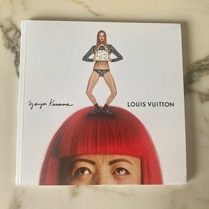 Louis Vuitton X Kusama
Catalog Book